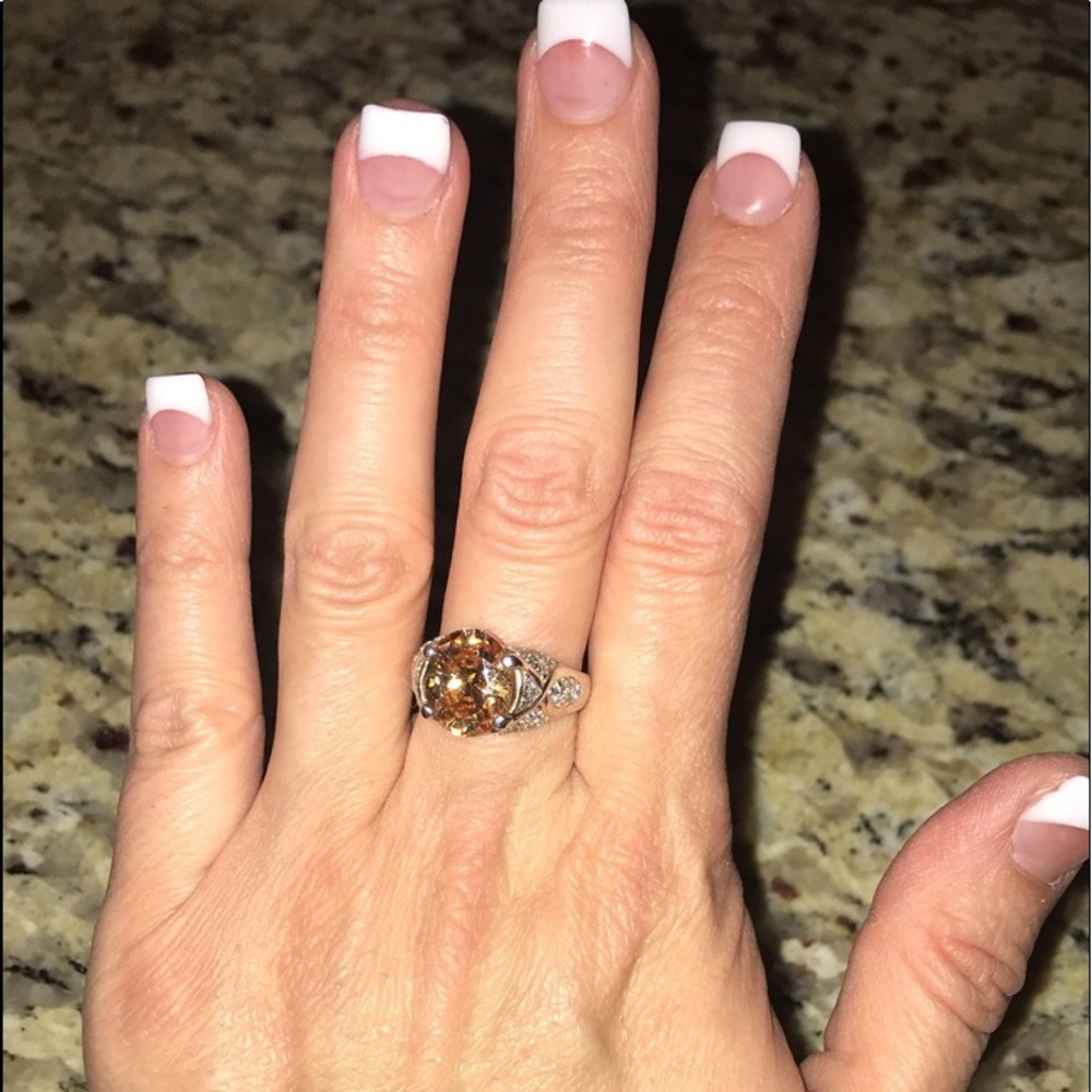 Costume ring - Picture 2 of 5